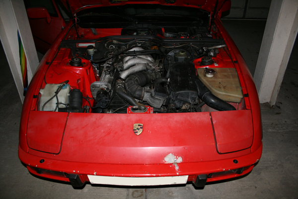 924S Inspection Engine Bay