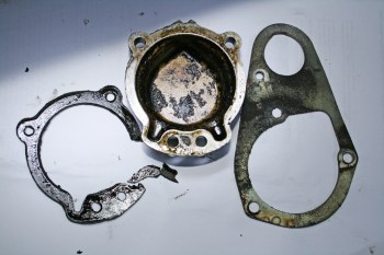 Porsche 924S Cam Cover and Gasket Porsche 924S Cam Cover and Gasket