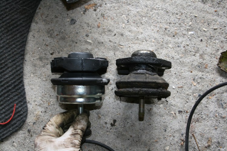 Porsche 924 S Engine Mounts
