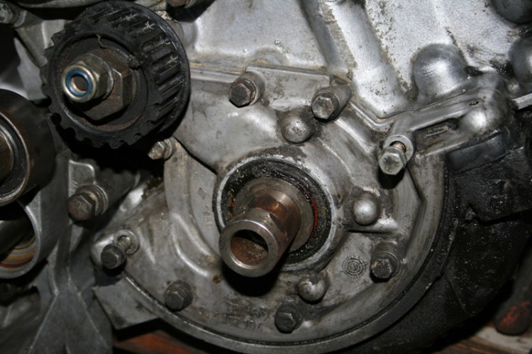 Porsche 924 S Oil Pump and Crank Shaft